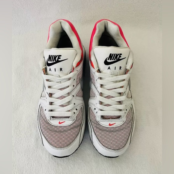 Nike Air Max Command Women Size 8.5 Sneakers Athletic Sports Running - Picture 2 of 8